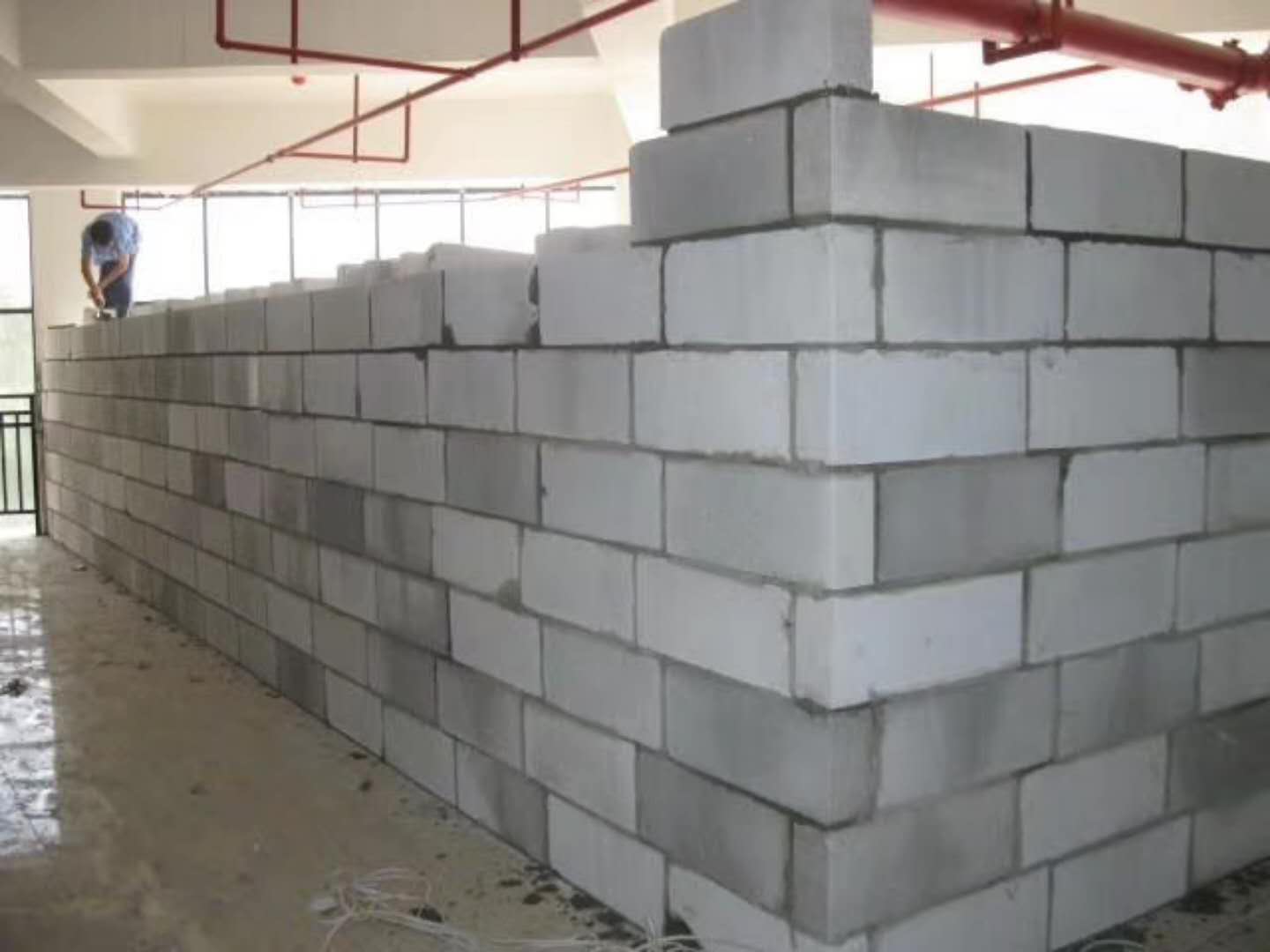 赤城蒸压加气混凝土砌块承重墙静力和抗震性能的研究